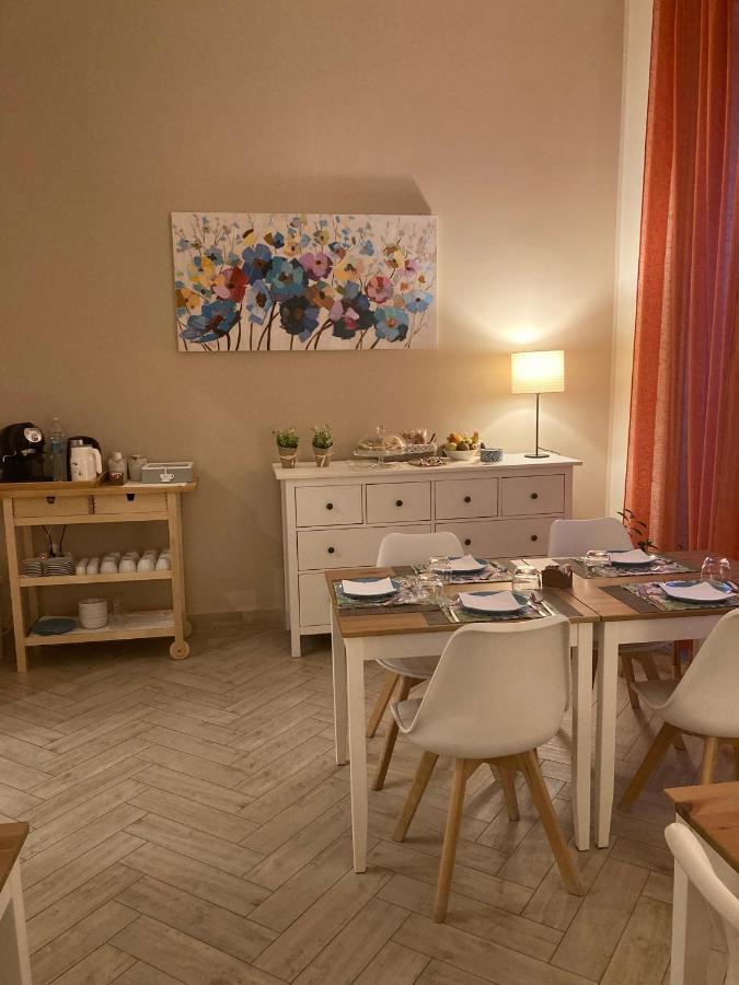 B&B Oriental Palace Catania-Fontanarossai nemzetközi repülőtér Kültér fotó