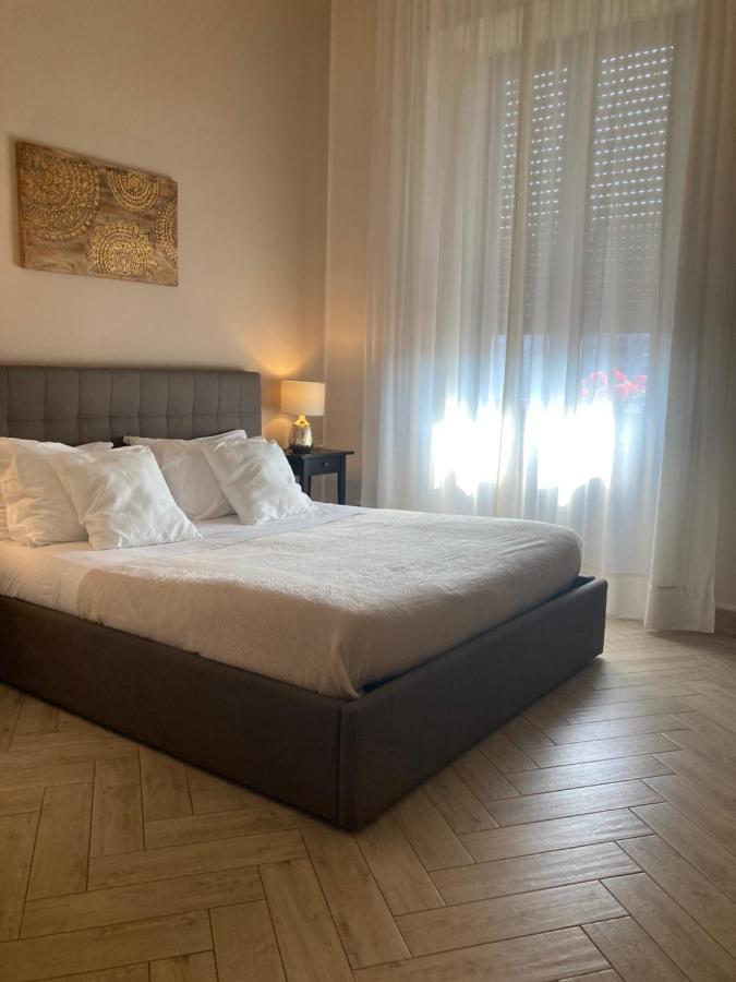 B&B Oriental Palace Catania-Fontanarossai nemzetközi repülőtér Kültér fotó
