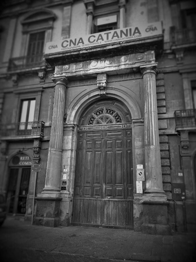 B&B Oriental Palace Catania-Fontanarossai nemzetközi repülőtér Kültér fotó